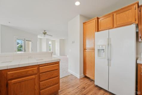 43 Johnson Street Windsor CA 95492