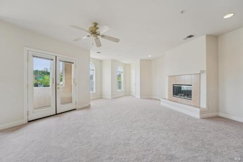 43 Johnson Street Windsor CA 95492