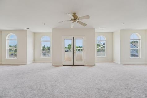 43 Johnson Street Windsor CA 95492