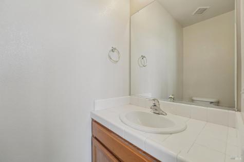 43 Johnson Street Windsor CA 95492