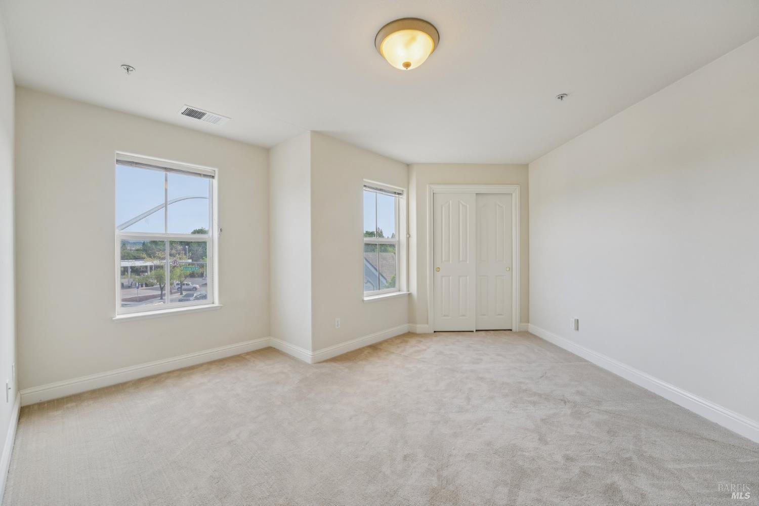 43 Johnson Street Windsor CA 95492