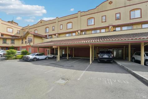 43 Johnson Street Windsor CA 95492