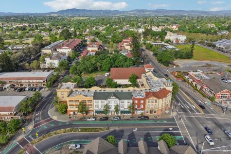 43 Johnson Street Windsor CA 95492