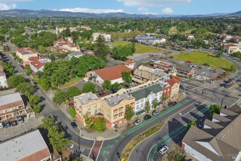 43 Johnson Street Windsor CA 95492