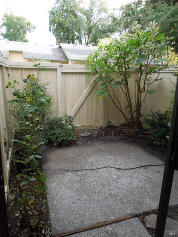 2802 Woodlake Drive Santa Rosa CA 95405