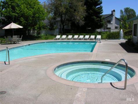 2802 Woodlake Drive Santa Rosa CA 95405