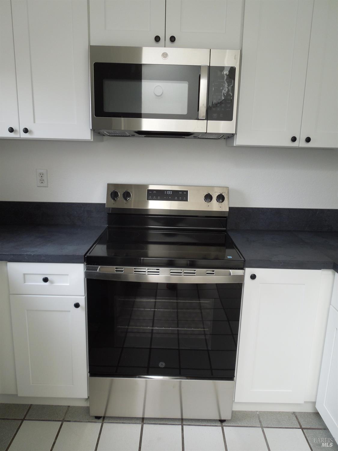 2802 Woodlake Drive Santa Rosa CA 95405