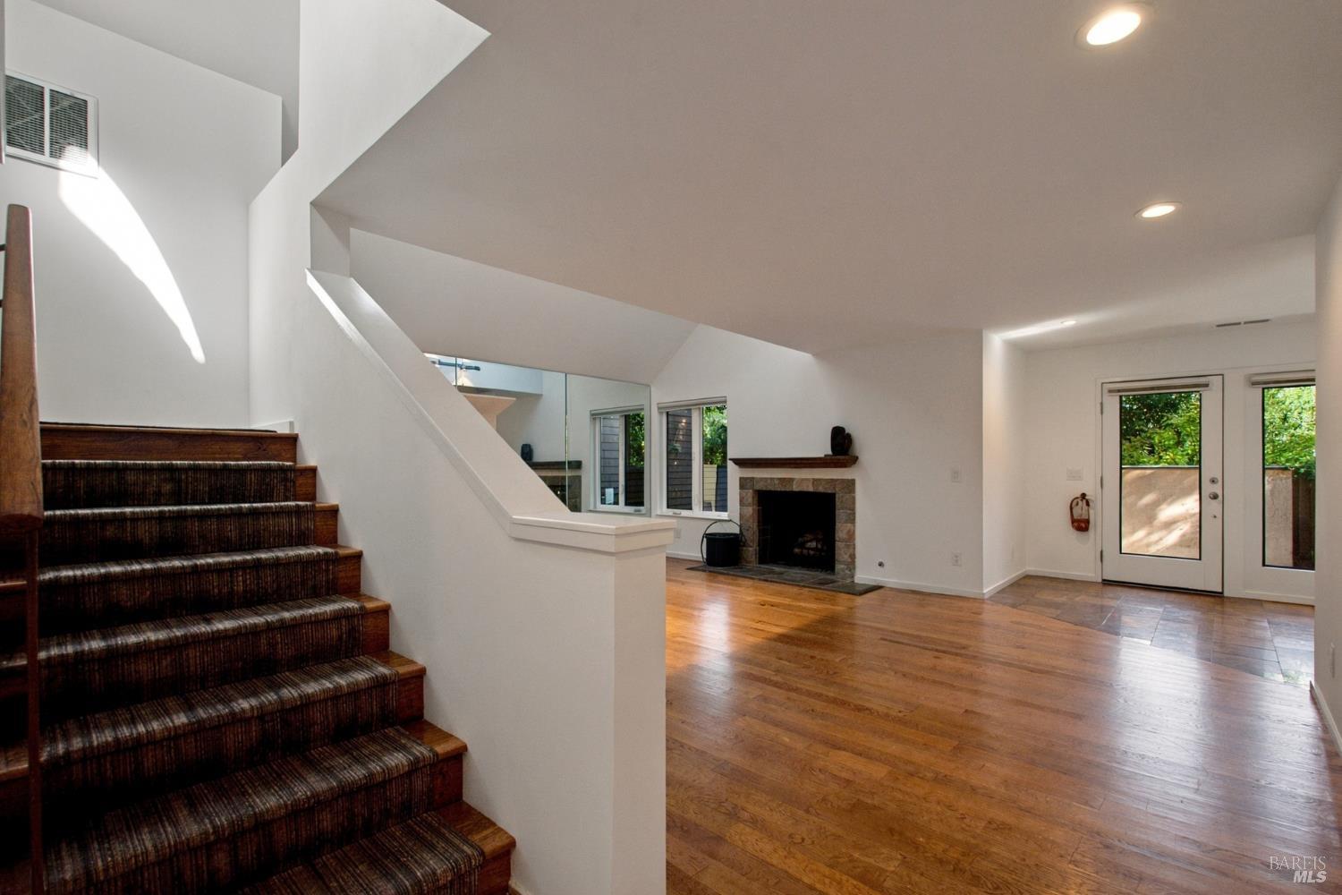 1500 Voorhees Circle St. Helena CA 94574