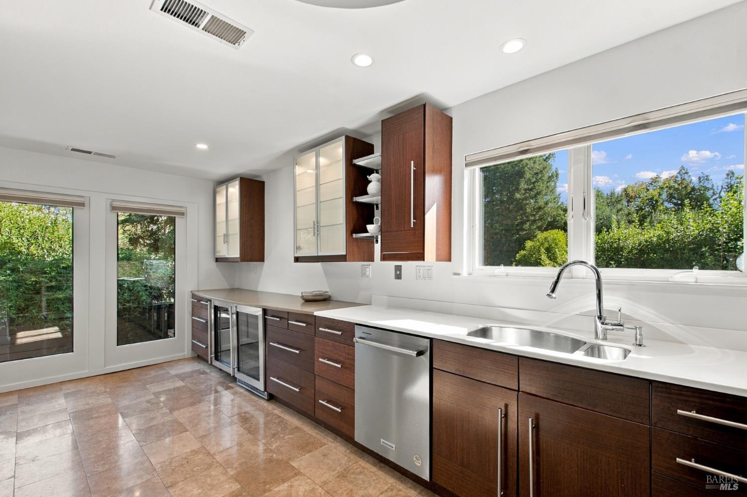 1500 Voorhees Circle St. Helena CA 94574