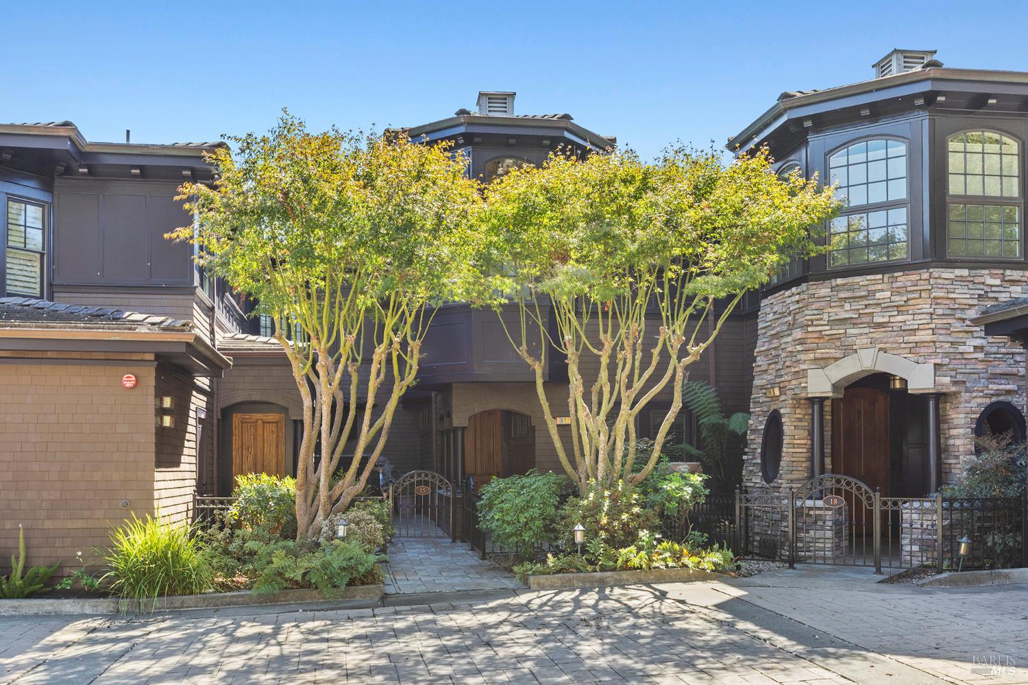 17 De Silva Island Drive Mill Valley CA 94941