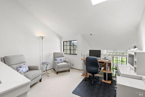 186 Red Hawk Road Novato CA 94949