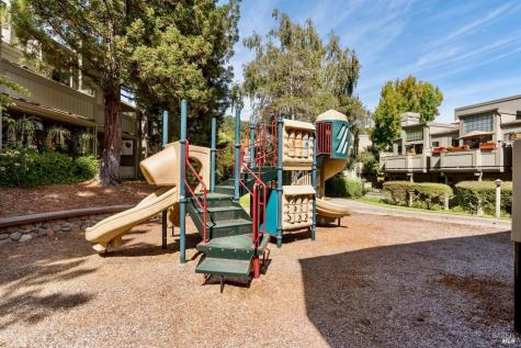 186 Red Hawk Road Novato CA 94949
