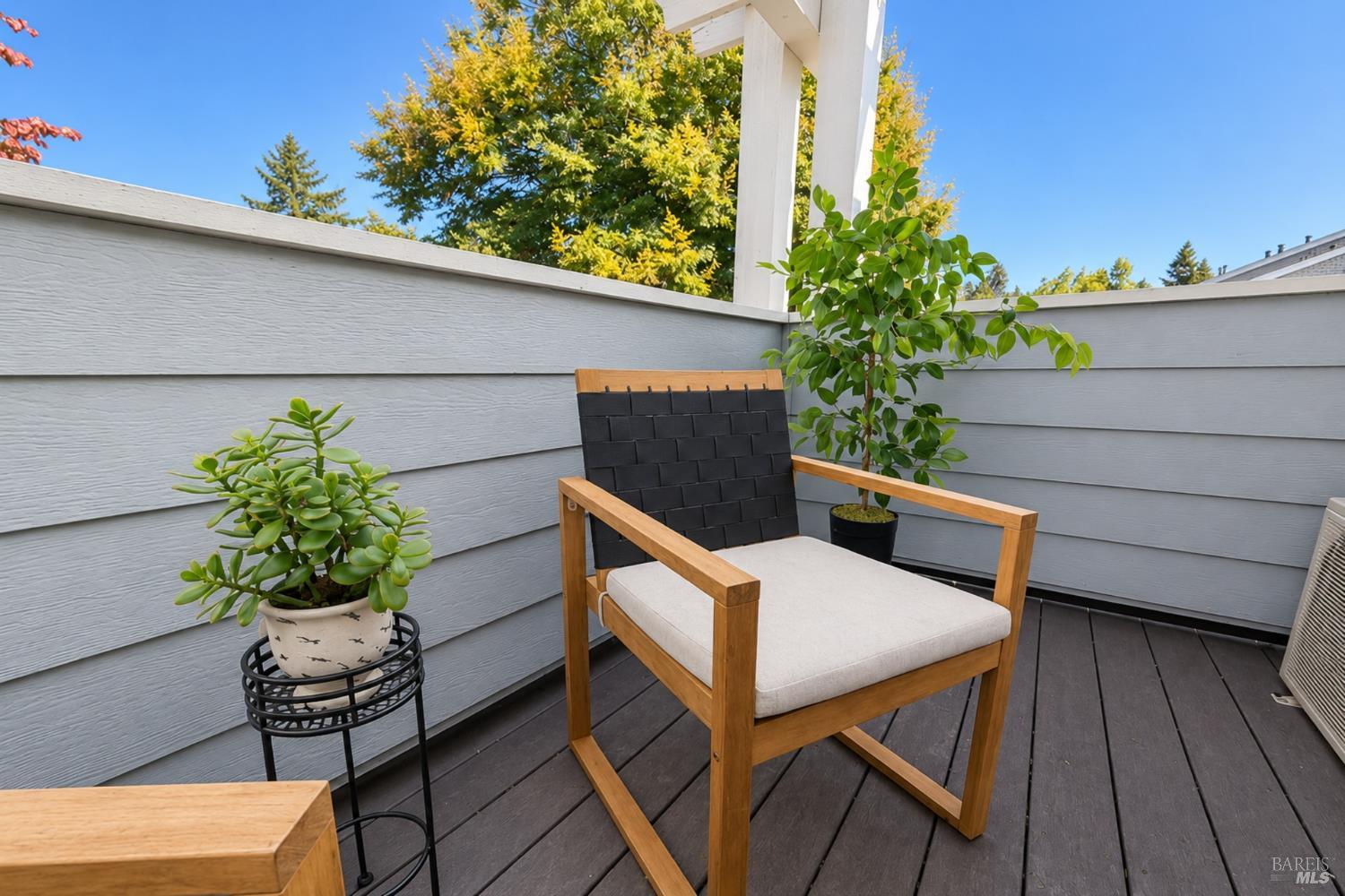 225 Burt Street Santa Rosa CA 95407