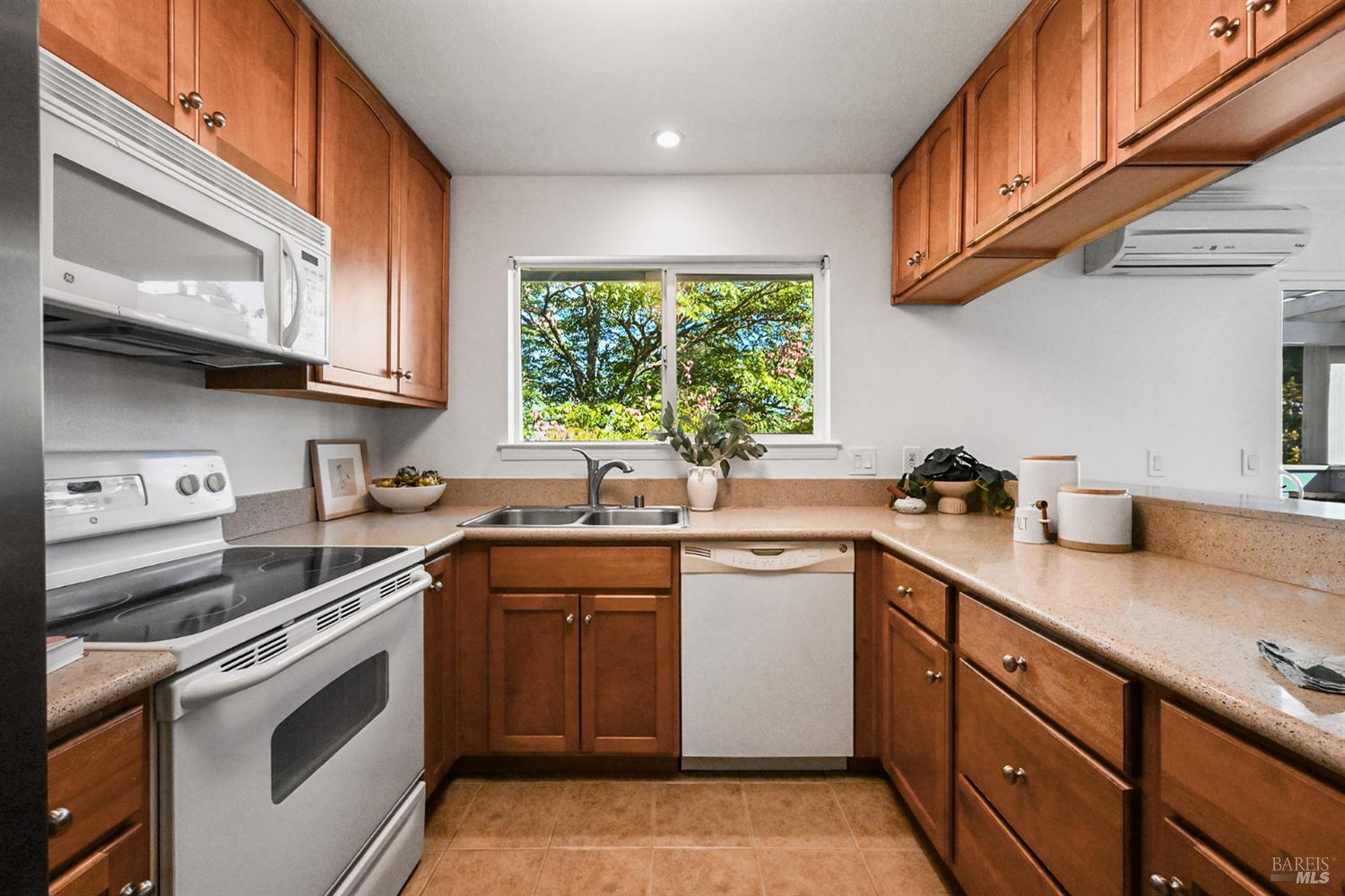 225 Burt Street Santa Rosa CA 95407