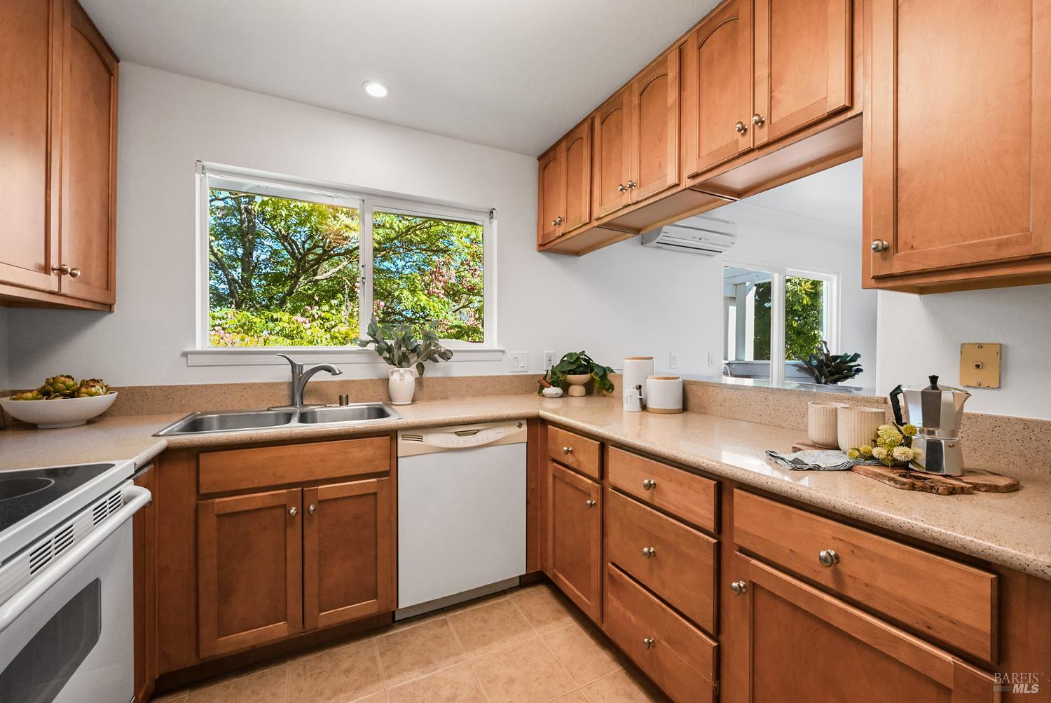 225 Burt Street Santa Rosa CA 95407