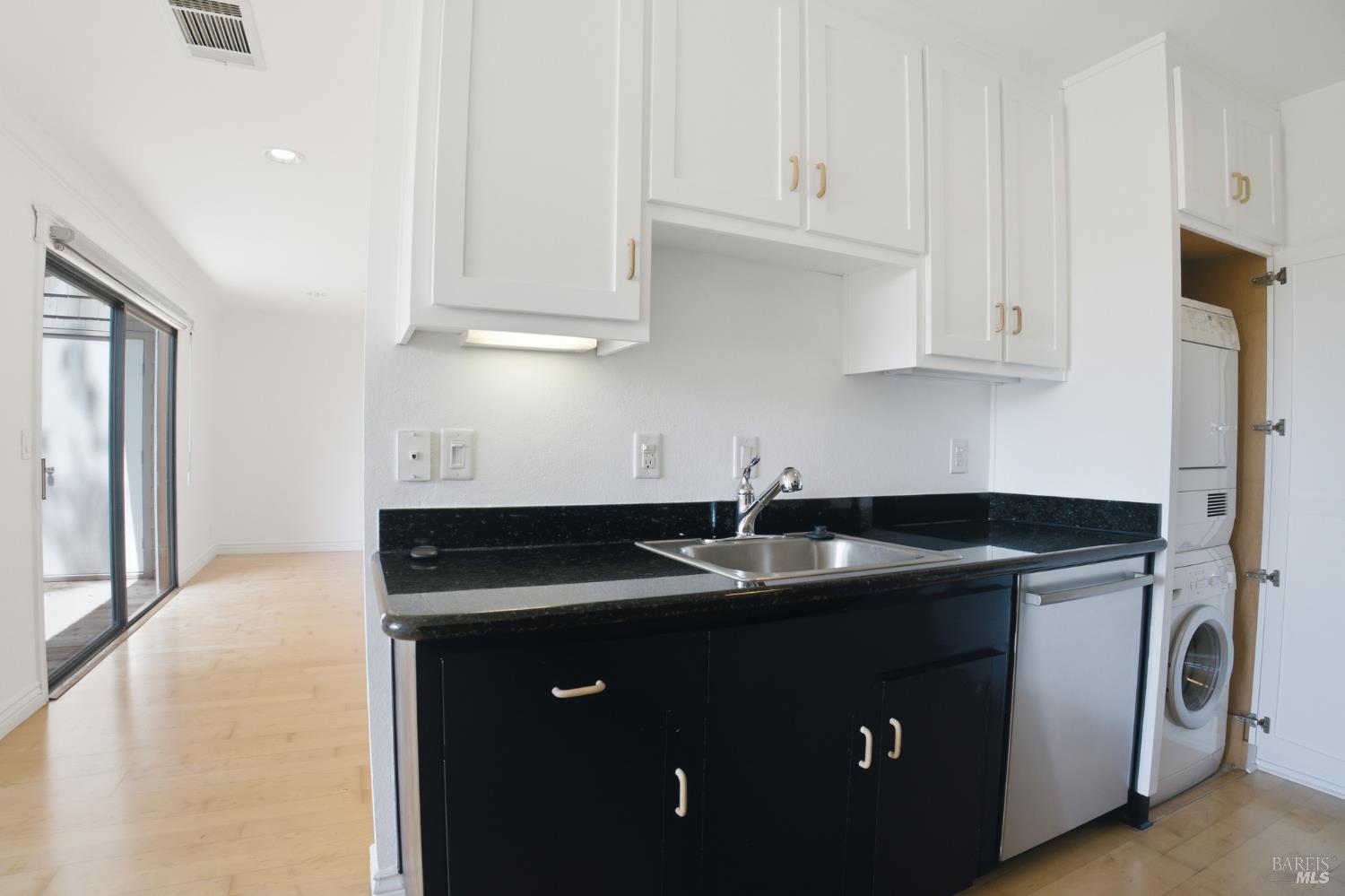 900 Cambridge Drive Benicia CA 94510