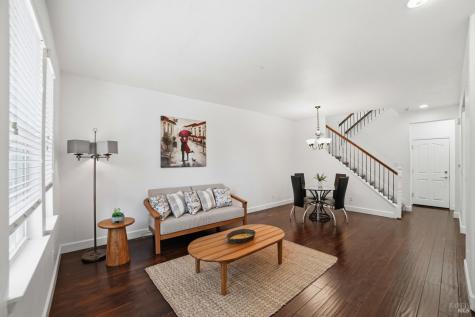 2216 Bell Flower Lane Santa Rosa CA 95404
