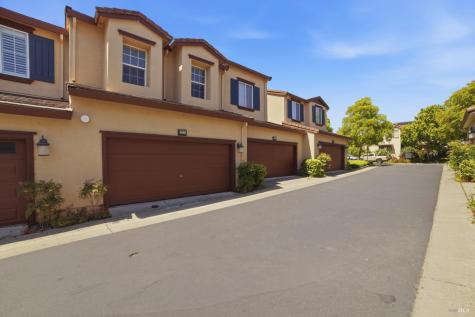 2216 Bell Flower Lane Santa Rosa CA 95404