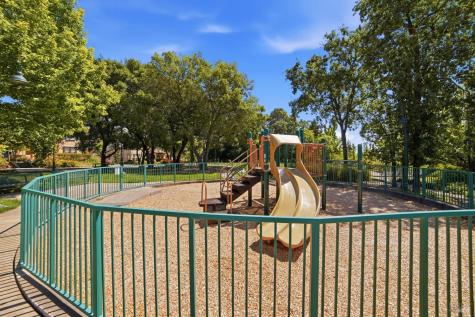 2216 Bell Flower Lane Santa Rosa CA 95404
