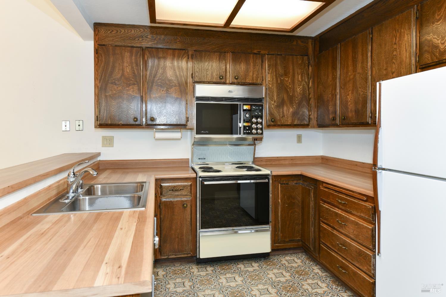 3007 Loma Court Santa Rosa CA 95405