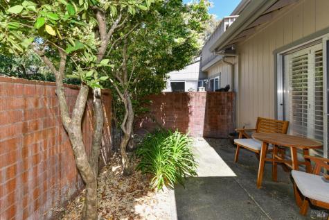 3007 Loma Court Santa Rosa CA 95405