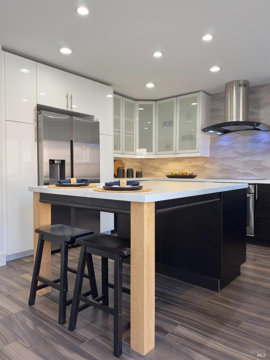 962 Marina Drive Napa CA 94559