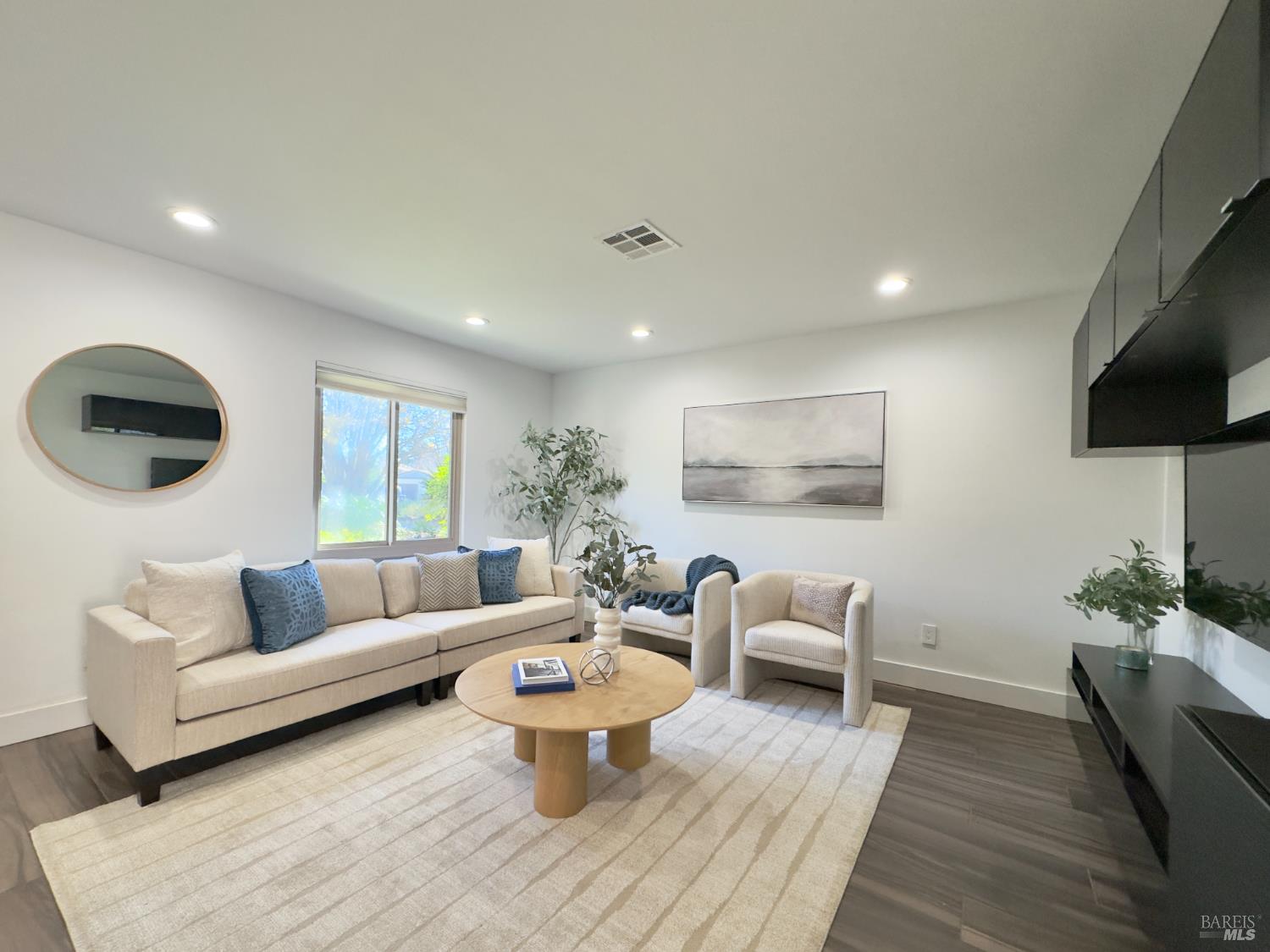 962 Marina Drive Napa CA 94559