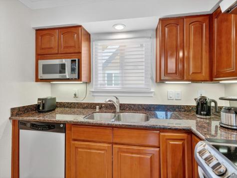 216 Foss Creek Circle Healdsburg CA 95448