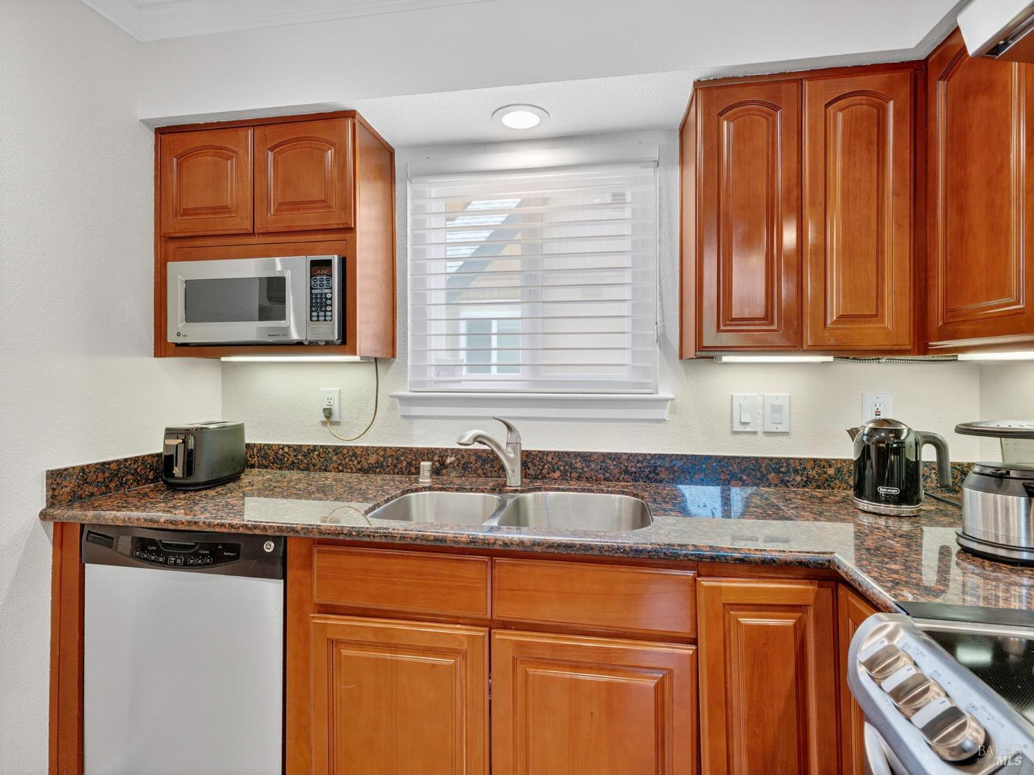 216 Foss Creek Circle Healdsburg CA 95448