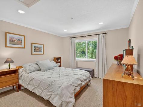 216 Foss Creek Circle Healdsburg CA 95448
