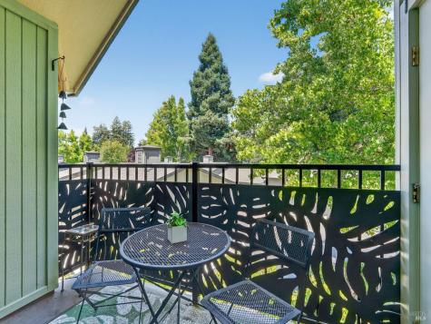 216 Foss Creek Circle Healdsburg CA 95448