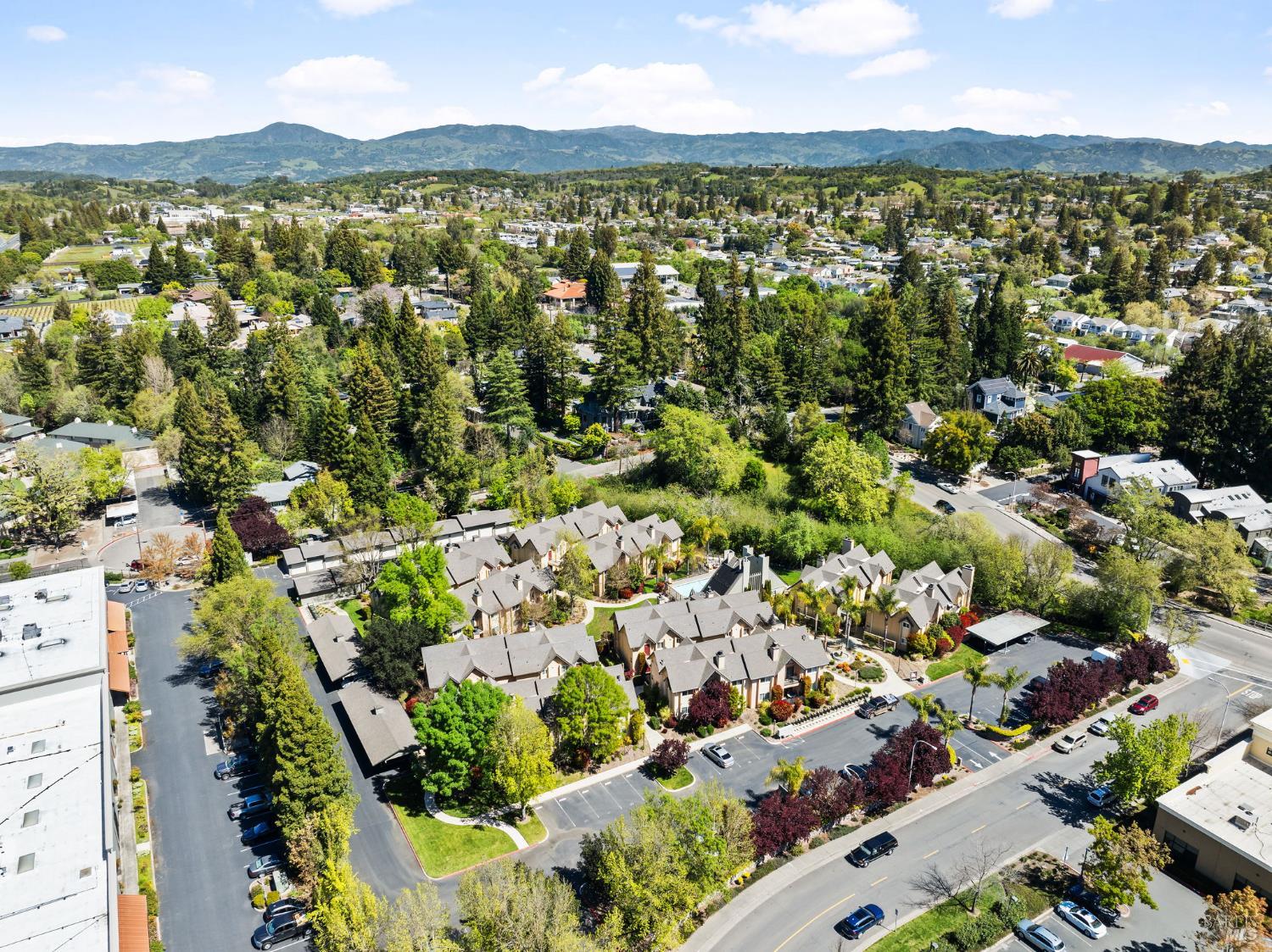 216 Foss Creek Circle Healdsburg CA 95448