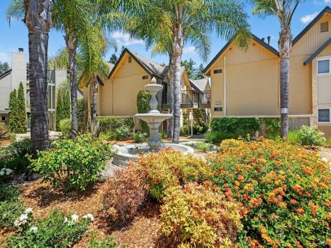 216 Foss Creek Circle Healdsburg CA 95448