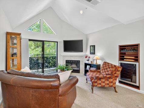 216 Foss Creek Circle Healdsburg CA 95448