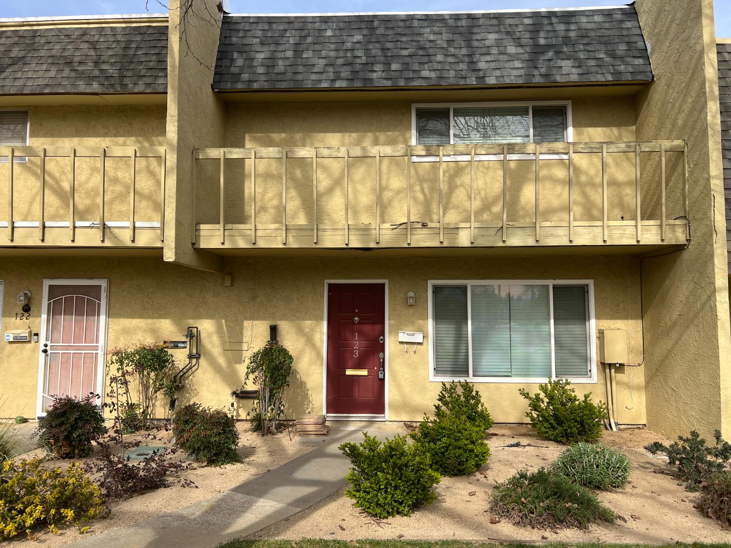 728 W Lincoln Avenue Woodland CA 95695