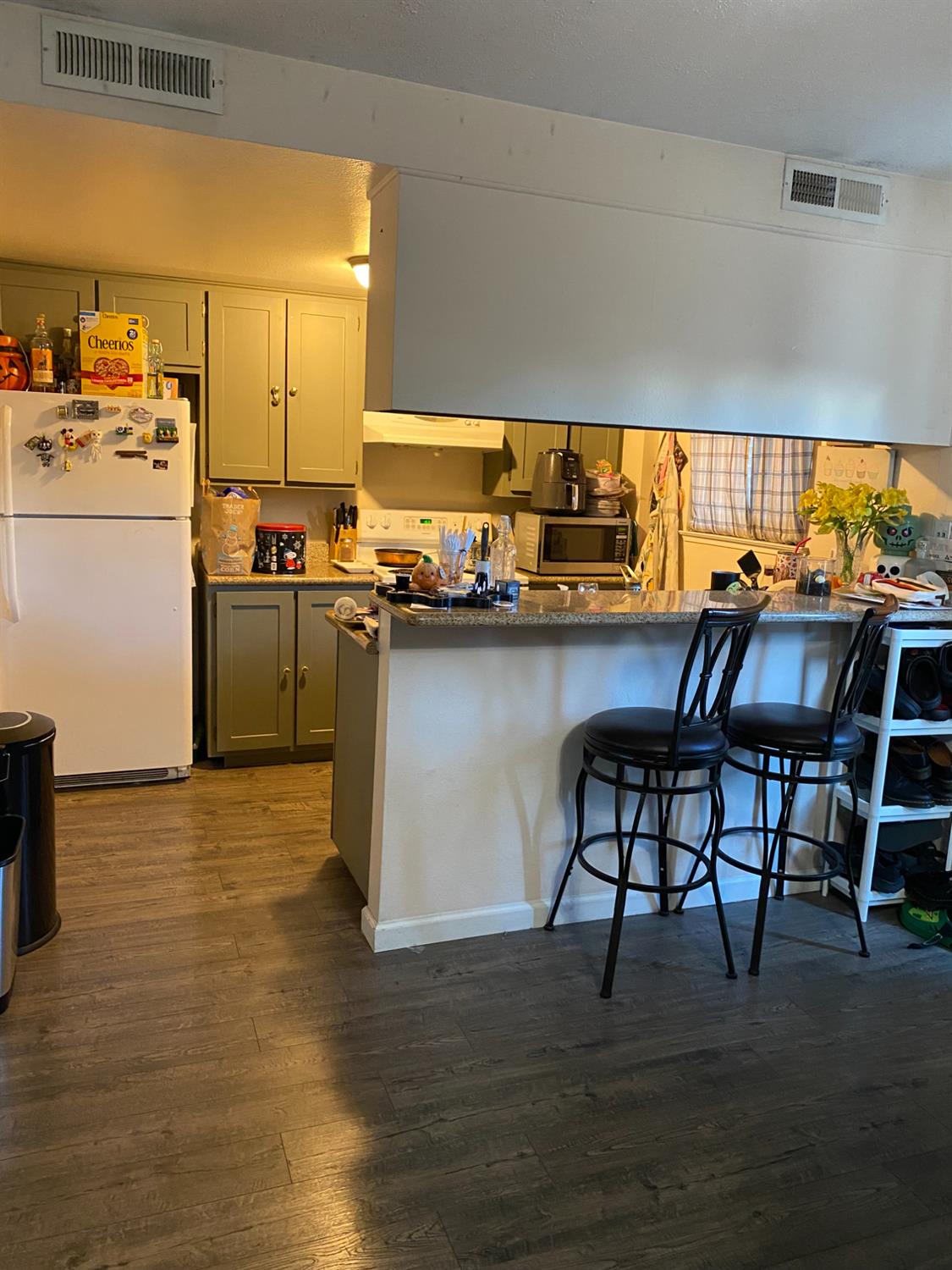 728 W Lincoln Avenue Woodland CA 95695