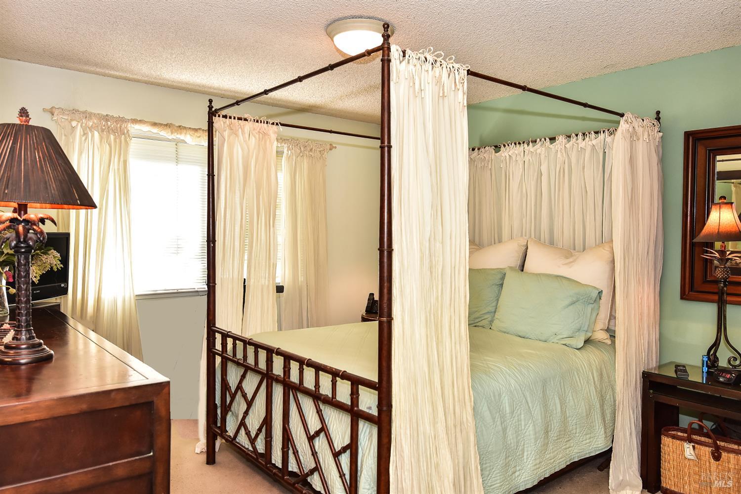 334 Las Casitas Court Sonoma CA 95476