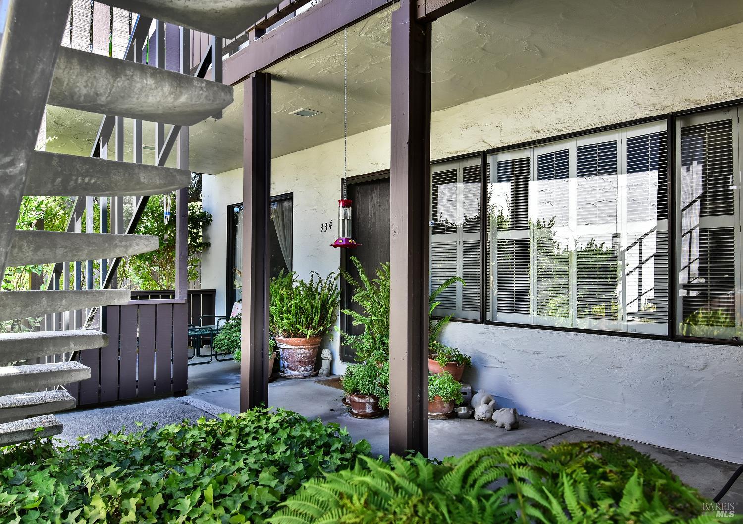 334 Las Casitas Court Sonoma CA 95476
