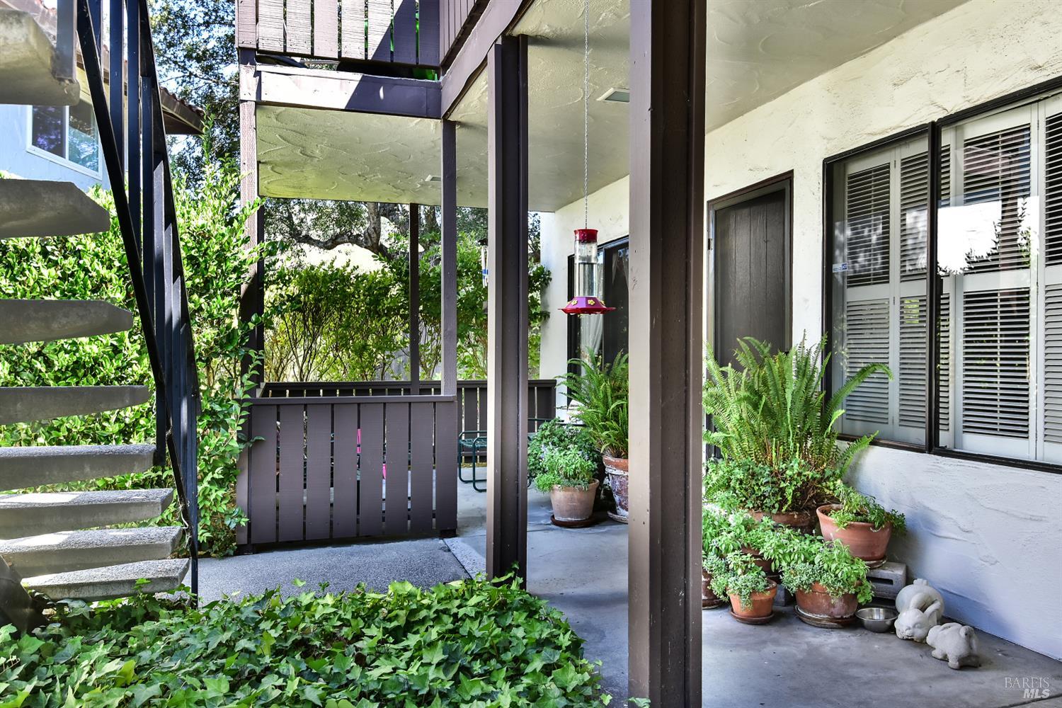 334 Las Casitas Court Sonoma CA 95476