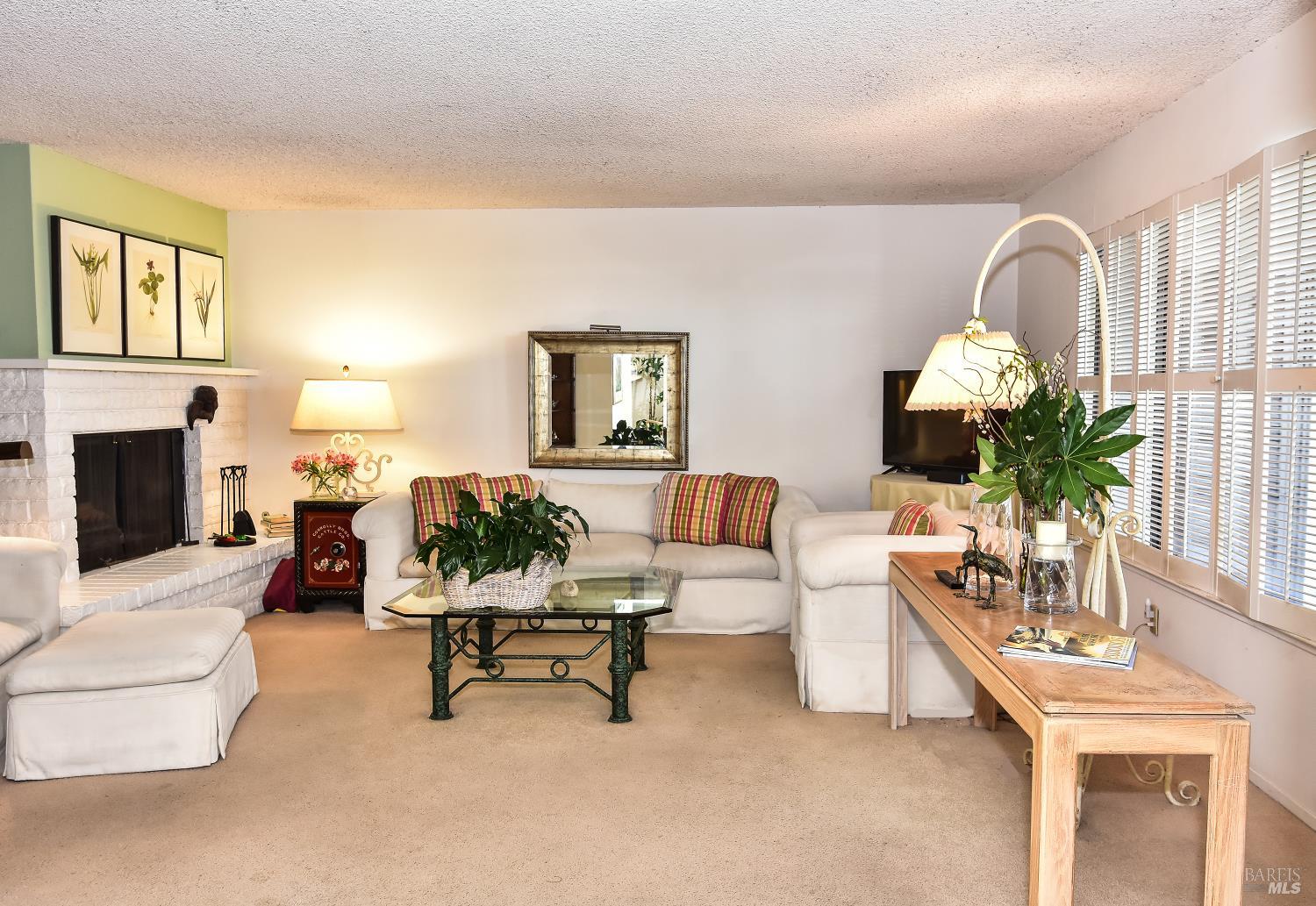 334 Las Casitas Court Sonoma CA 95476