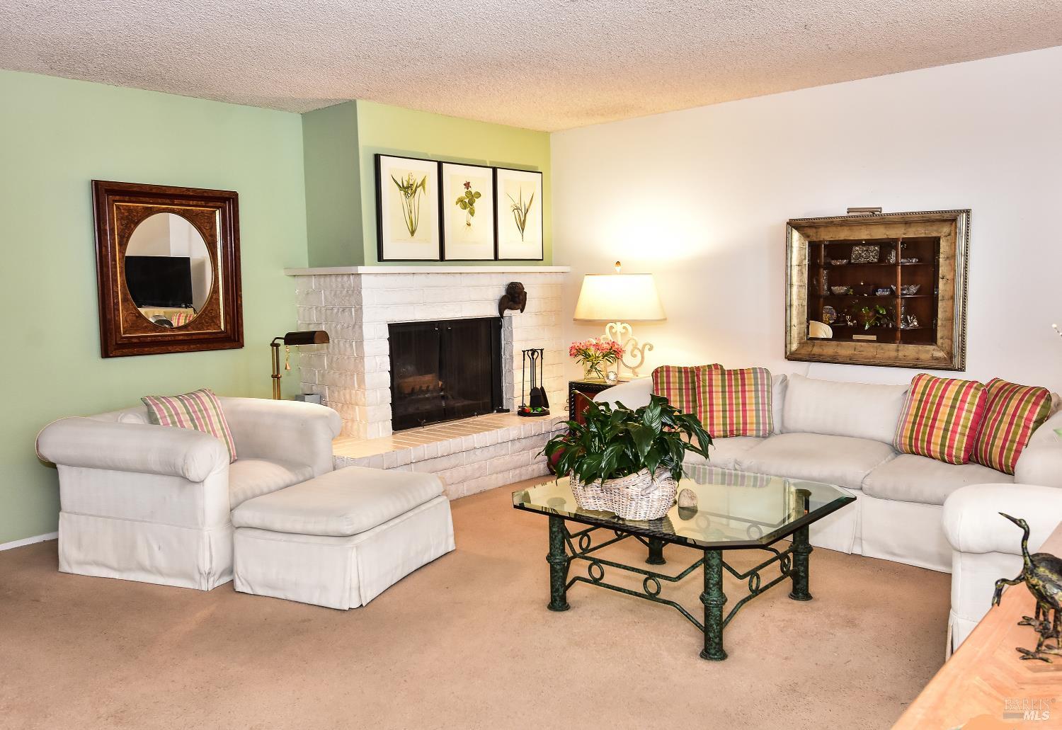 334 Las Casitas Court Sonoma CA 95476