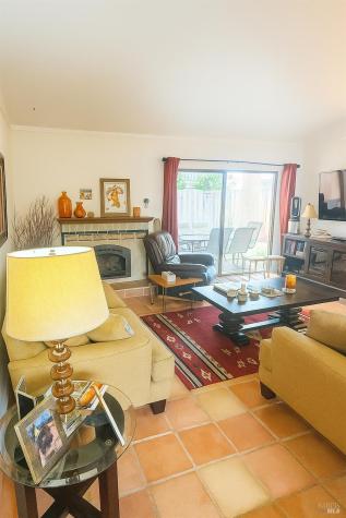 110 La Mancha Way Sonoma CA 95476