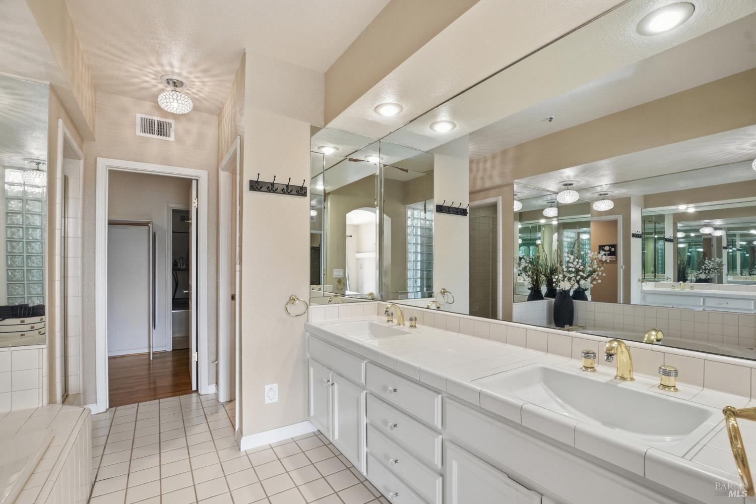 2003 Stonefield Lane Santa Rosa CA 95403