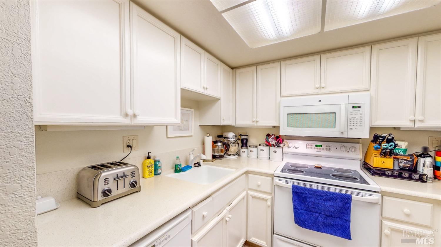 282 Sandpiper Court Novato CA 94949