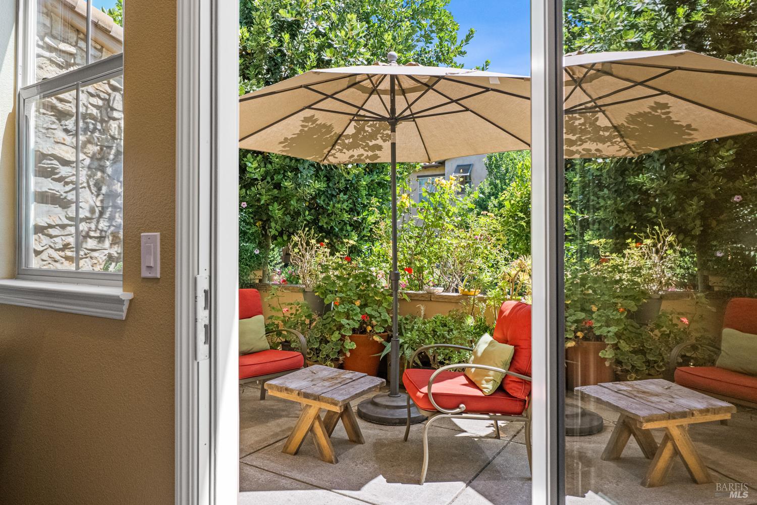 180 Healdsburg Avenue Cloverdale CA 95425
