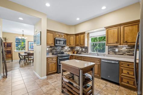180 Healdsburg Avenue Cloverdale CA 95425