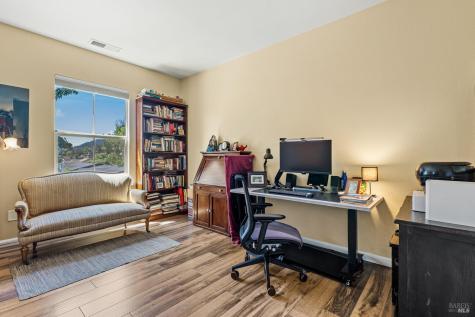 180 Healdsburg Avenue Cloverdale CA 95425