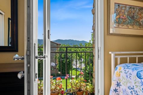 180 Healdsburg Avenue Cloverdale CA 95425