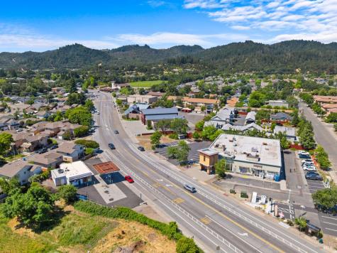 180 Healdsburg Avenue Cloverdale CA 95425