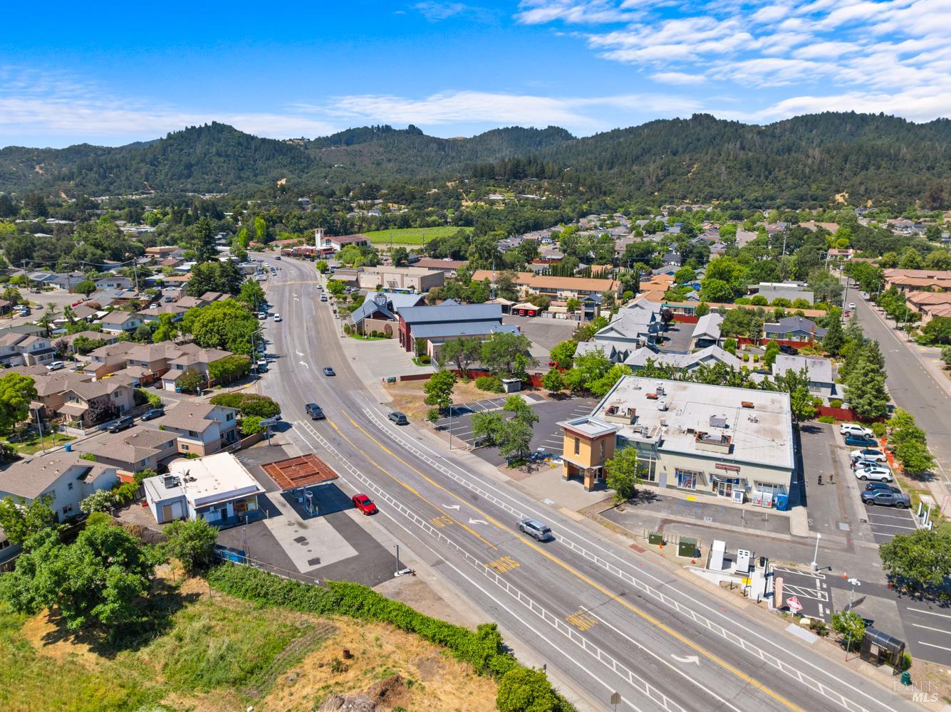 180 Healdsburg Avenue Cloverdale CA 95425